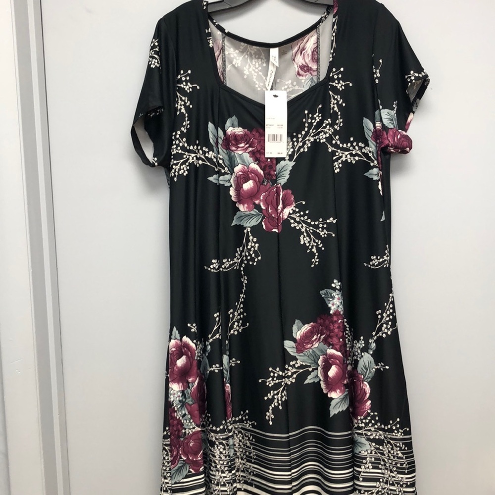 NY Collection short sleeve printed dress